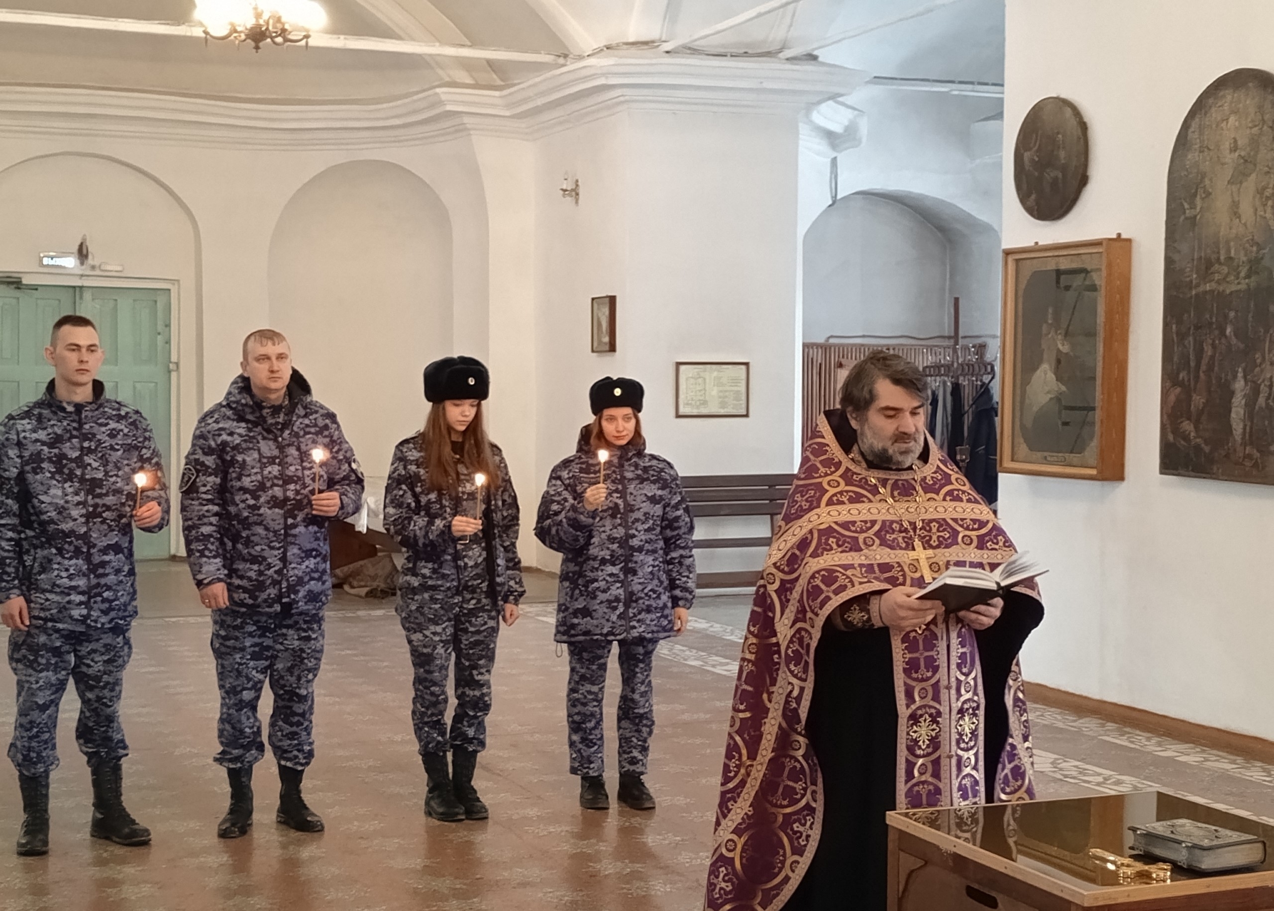 БЛАГОЧИННЫЙ КАТАВ‑ИВАНОВСКОГО ОКРУГА ВСТРЕТИЛСЯ С СОТРУДНИКАМИ РОСГВАРДИИ